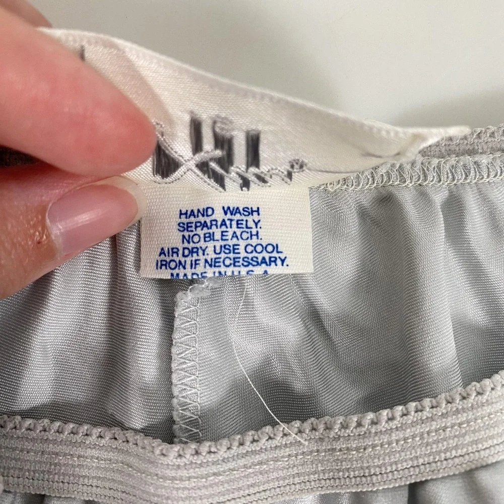 Xia Slip Skirt Womens Small Lace Trim Floral Satin Lingerie Made USA Vintage - Picture 7 of 12